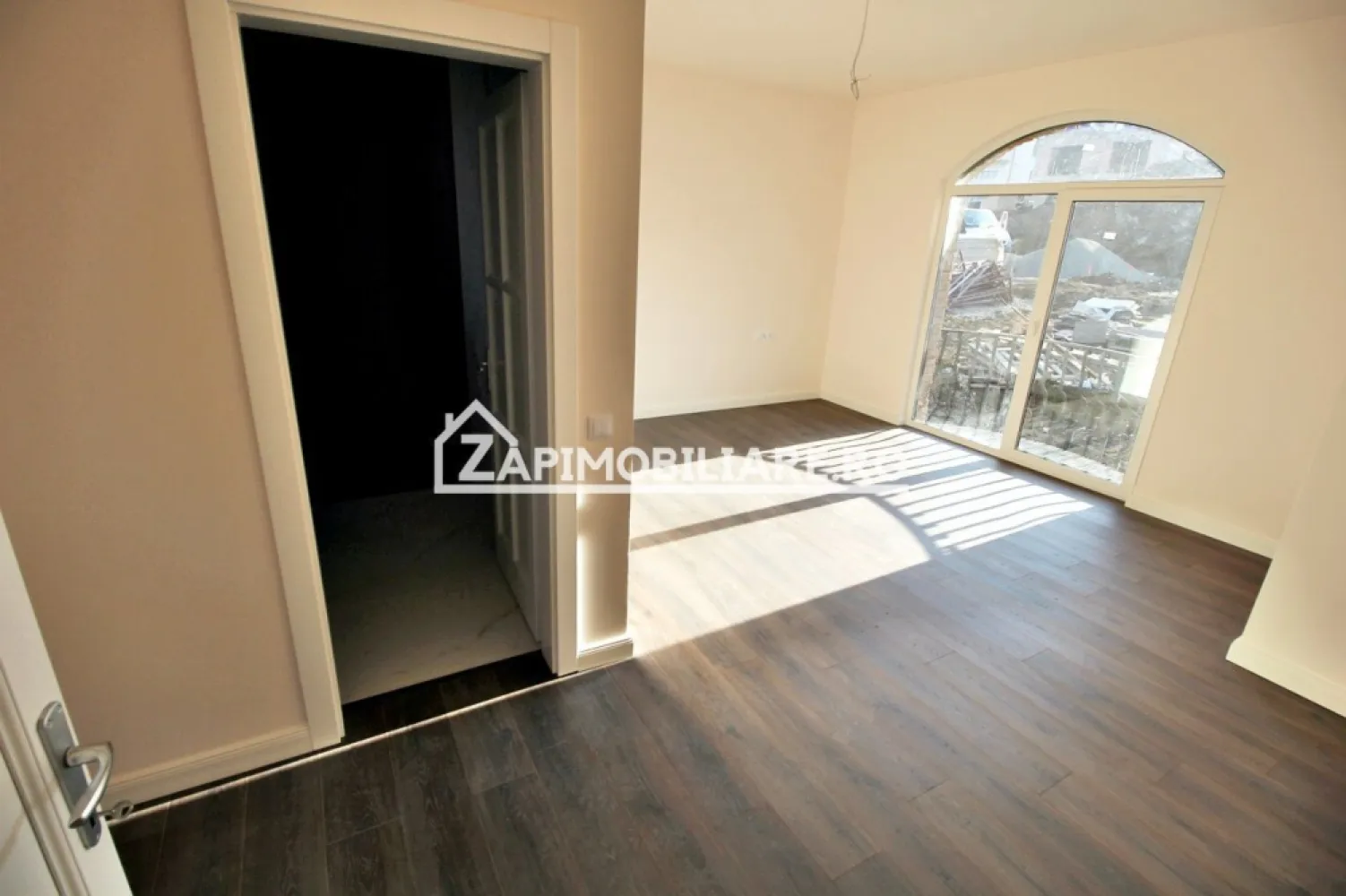 Casa 5 camere la cheie 175mp,520mp teren,mobilată și utilată