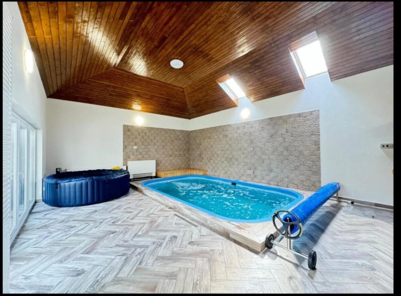 Casa Premium 6 camere,5 băi, Piscină, saună, 768 mp teren,
