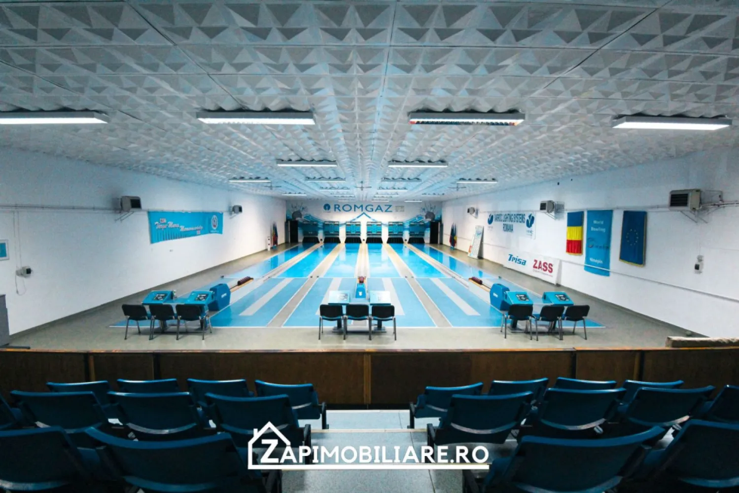 Spațiu comercial de 735mp în zona Centrala - comision Zero - Mentionati ID-ul proprietatii cand apelati: CP2221579
Contact ⓪⑦②⑥ ②②③ ⑧⑧⑥ Sebastian
De închiriat spatiu comercial / birou / sala fitness/ sala evenimente/ sediu banca/ sala dans/ cu o suprafata utila de 735 mp formata din spatiu open space + birouri vestiare, grupuri sanitare ( vezi poze ) La cererea dvs va oferim si video.

Imobilul se închiriază la prețul de 3500 euro redus de la 4000 Euro / luna
Contact ⓪⑦②⑥ ②②③ ⑧⑧⑥ Sebastian 
Comisionul perceput este 50% din valoarea primei chirii.
Acest anunț nu corespunde cerințelor tale? Sună la numărul afișat în anunț și unul dintre agenții noștri te va ajuta cu alte oferte personalizate în funcție de cerințele tale.