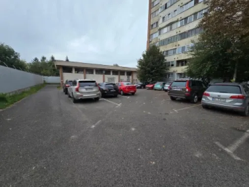 Hală strada Libertătii,274 mp utili