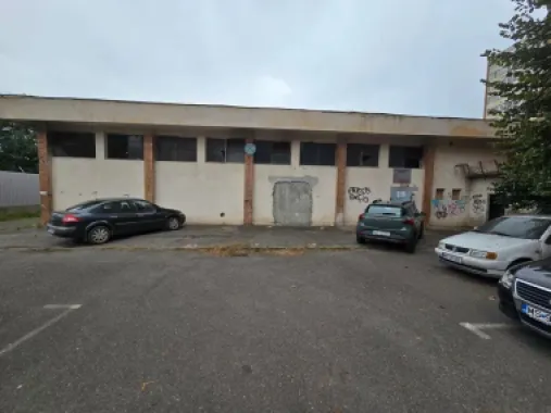 Hală strada Libertătii,274 mp utili