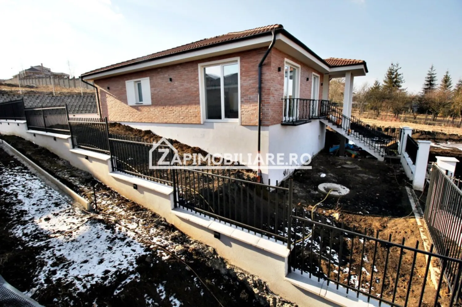 Casa 5 camere la cheie 175mp,520mp teren,mobilată și utilată