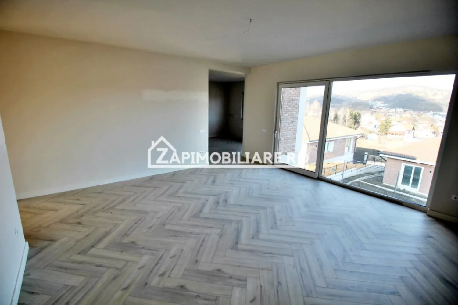 Casa 5 camere la cheie 175mp,520mp teren,mobilată și utilată