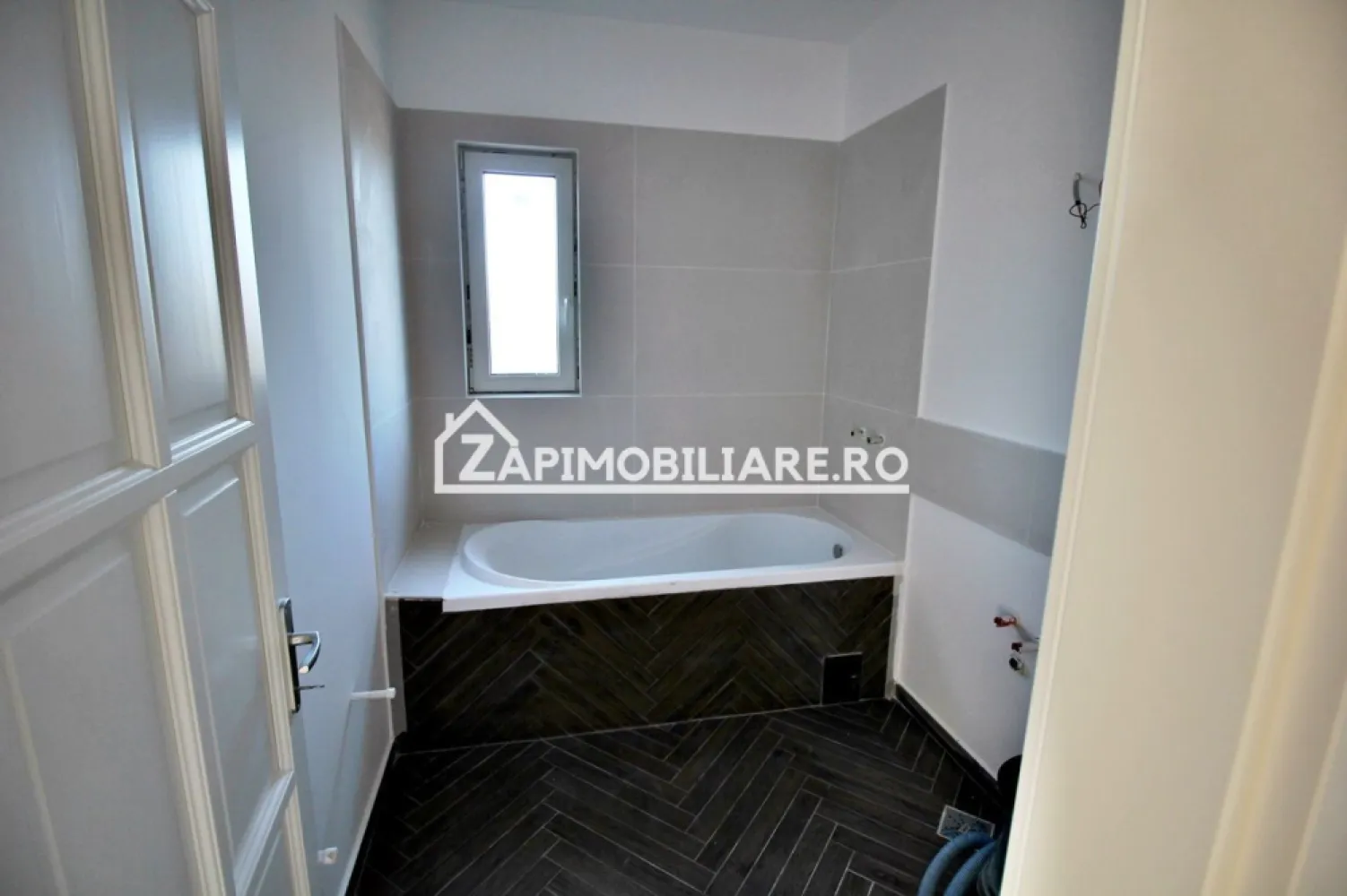 Casa 5 camere la cheie 175mp,520mp teren,mobilată și utilată