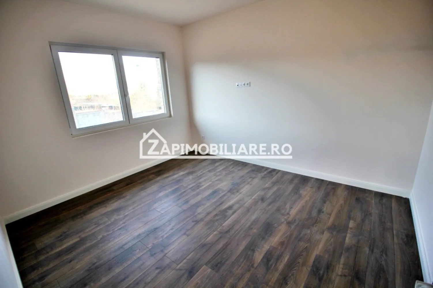 Casa 5 camere la cheie 175mp,520mp teren,mobilată și utilată