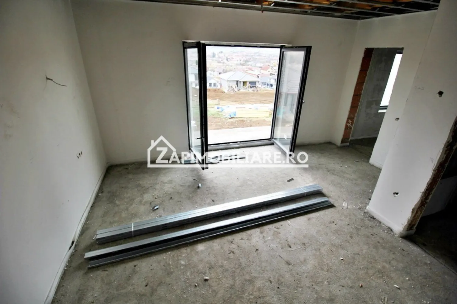 Casa 5 camere,3 băi,la cheie,138 mp,528mp teren,0% comision