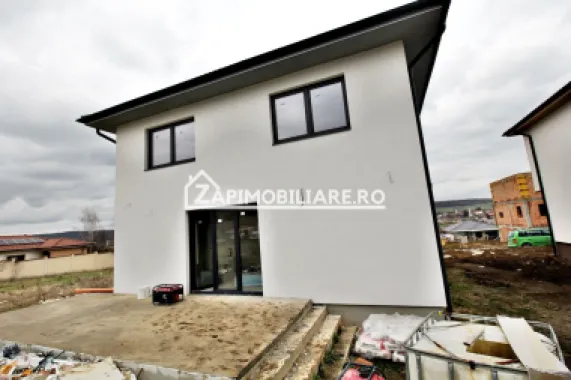 Casa 5 camere,3 băi,la cheie,138 mp,528mp teren,0% comision