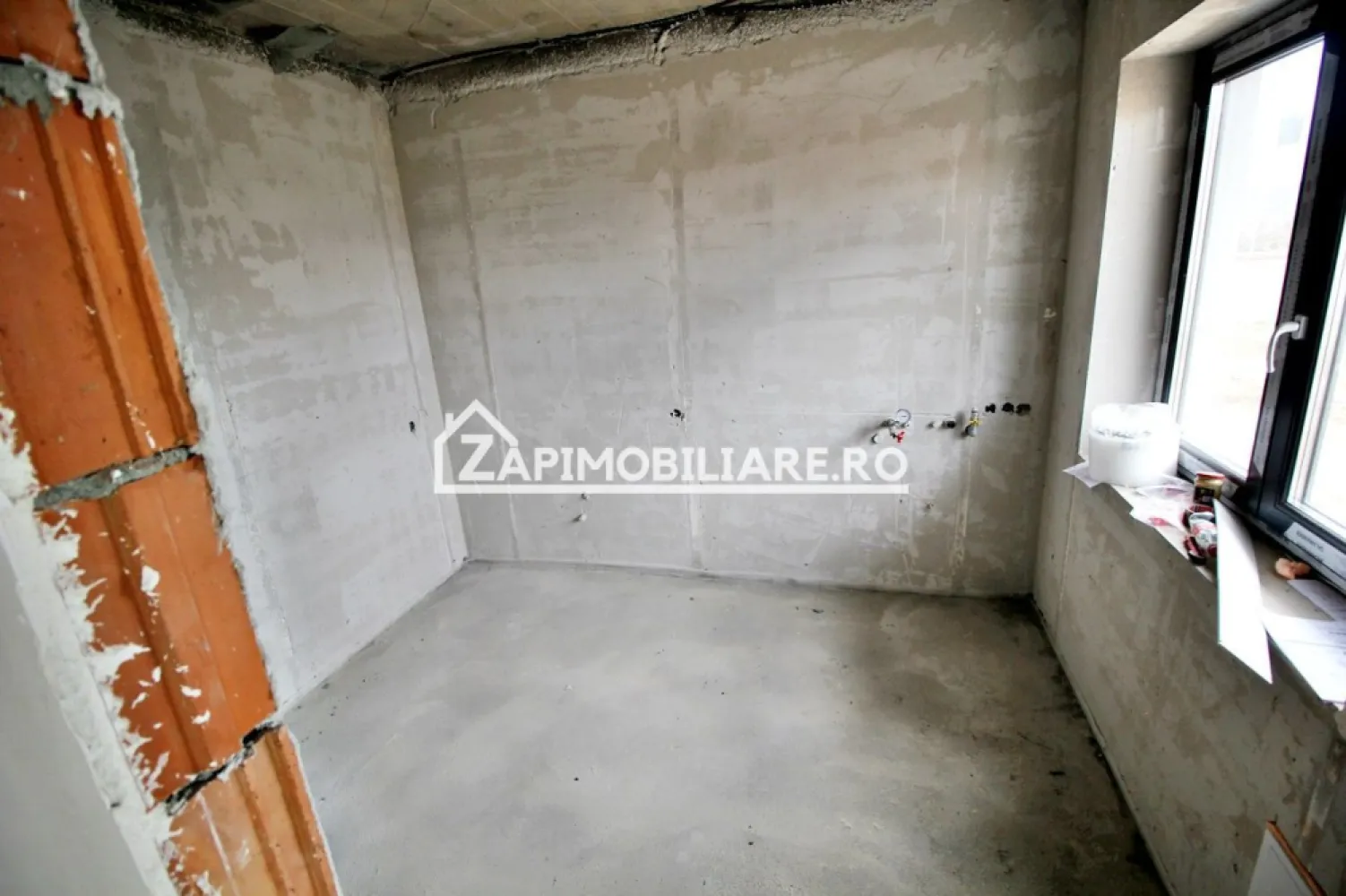 Casa 5 camere,3 băi,la cheie,138 mp,528mp teren,0% comision