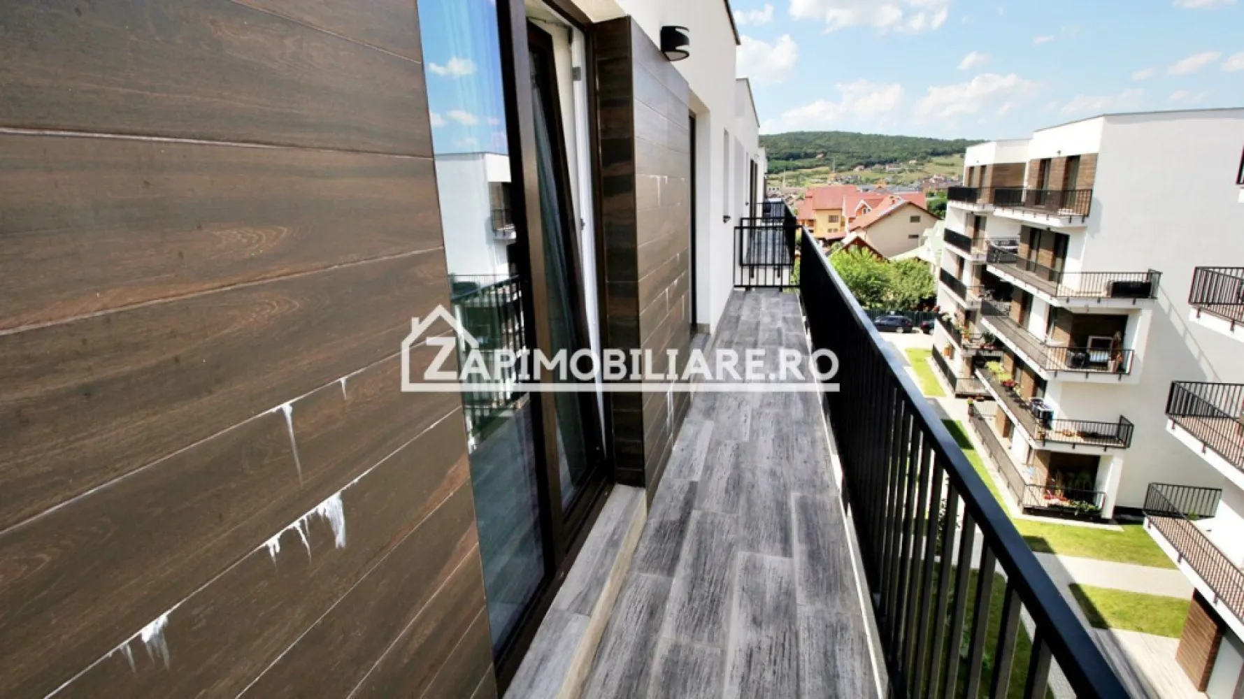 Penthouse 3 cam.1 terasă,1 balcon 2 băi,1 dressing,1 parcare