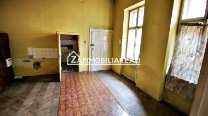 Casa 3 camere, 113 mp, 170 mp teren, zona Cetate