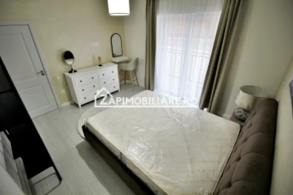 Apartament 3 camere, la cheie mobilat ,2 balcoane,2 parcări