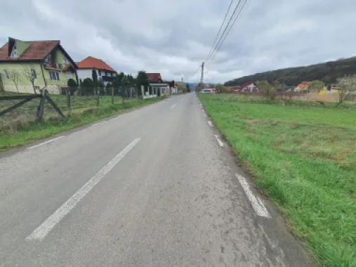 Teren intravilan in Corunca cu 1.600 mp.49.euro mp