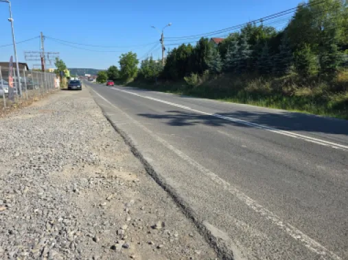 Teren 6.400 mp. cu deschidere de 58 m la E 60