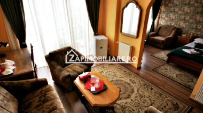 Pensiune aproape de centru,10 camere,13 băi,1 restaurant