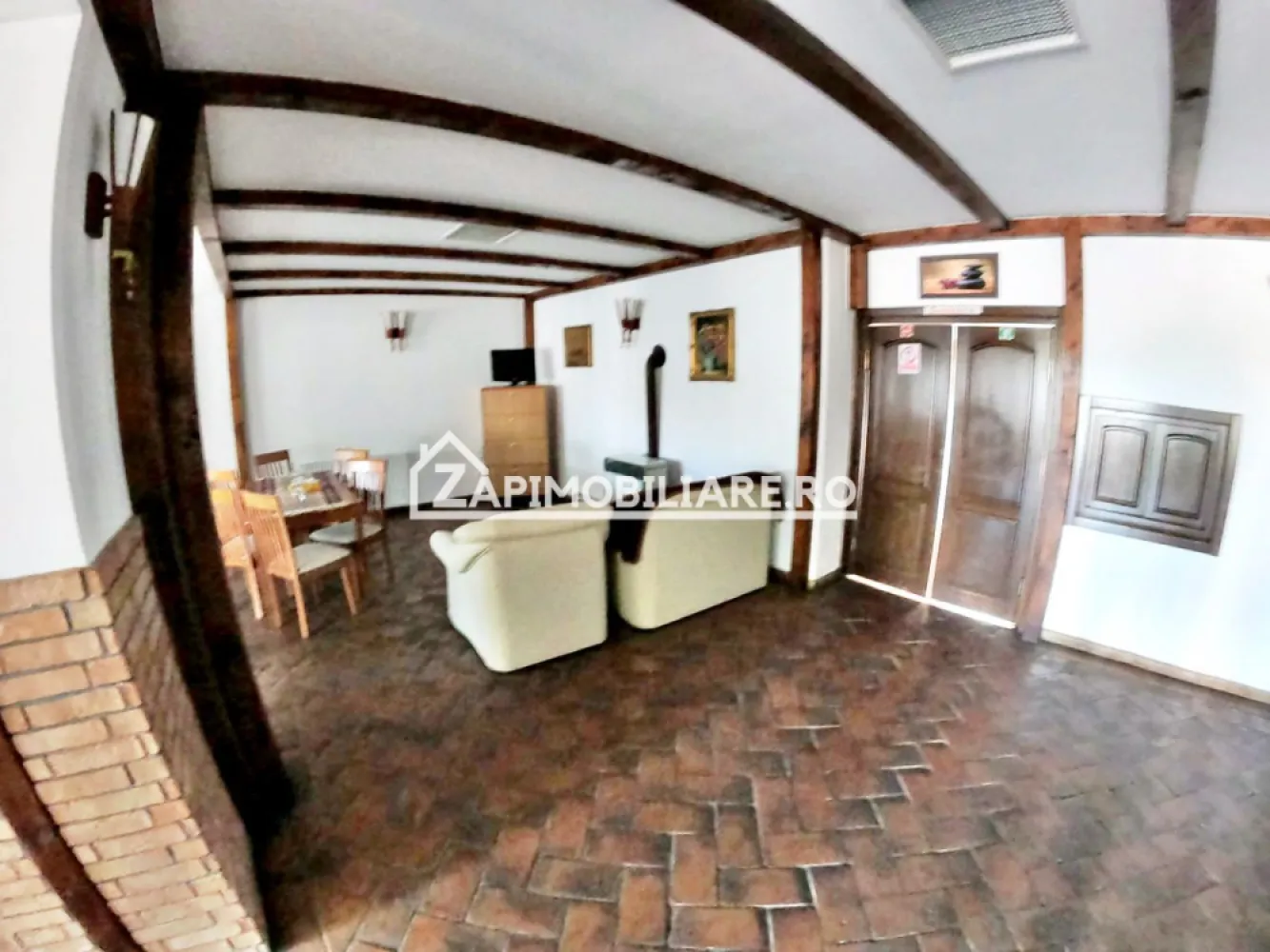 Restaurant 90 persoane+terasă 120 persoane,posibili asociere - Contact 0774048706 Bogdan
De închiriat sau colaborare Restaurant cu 90 locuri in interior si 120 locuri pe terasă situată în Corunca cu deschidere la E60, suprafața utilă de 230 mp amplasată pe un teren cu suprafață de 2.400 mp.
Compartimentare:
2 sali restaurant , 1 bucătărie complet mobilată si utilată, 4 bai,1 vestiar cu dus,1 magazie,1 terasă amenajată cu pavaj
Detalii:
Posibilitate asociere 
- centrală termică, calorifere, geamuri termopan
Restaurantul se închiriază mobilat și utilat la prețul de 1600 Euro negociabil.
Comisionul perceput este de 50% din valoarea primei chirii si se plateste o singura data in momentul semnarii contractului de inchiriere.
Contact 0774048706 Bogdan
Acest anunț nu corespunde cerințelor tale? Sună la numărul afișat în anunț și unul dintre agenții noștri te va ajuta cu alte oferte personalizate în funcție de cerințele tale.