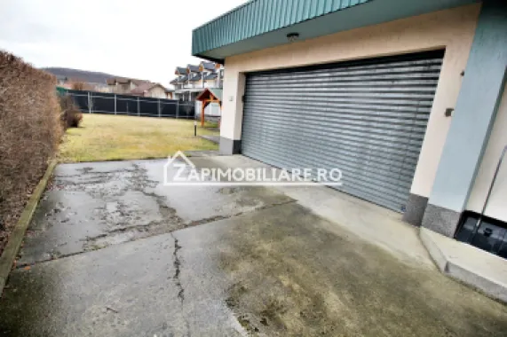 Casa+spatiu comercial cu trifazic,434 mp, 750 mp teren,