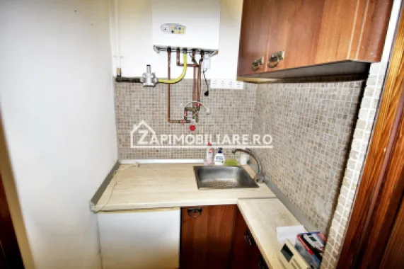 Spatiu de birou 2 camere ,1 baie, zona Centrală
