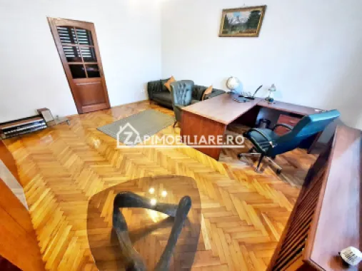 Spatiu de birouri 4 camere, zona Tribunal,100 mp