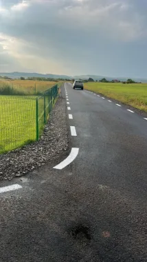 Teren 650mp cu autorizatie de construcției,asfalt,Utilitați
