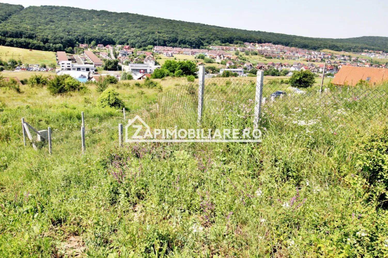 Teren 5.000 mp Corunca in spate la Dacia 40 euro mp - De vânzare .5000 mp. de teren intravilan in Corunca in spate la Dacia,Terenul se vinde la prețul de 200.000 Euro negociabil. Comisionul este ZERO!
- gazul si curentul langă teren
 Bogdan 0774048706
Dacă vă place această ofertă - sau pentru alte informații sunați la numărul de contact din anunț!
Compania Zap Imobiliare vă pune la dispoziție toate informațiile, actele și documentele necesare alături de asistență și consiliere permanentă până la finalizarea achiziției imobiliare. Ne dorim să îți oferim cea mai plăcută experiență.