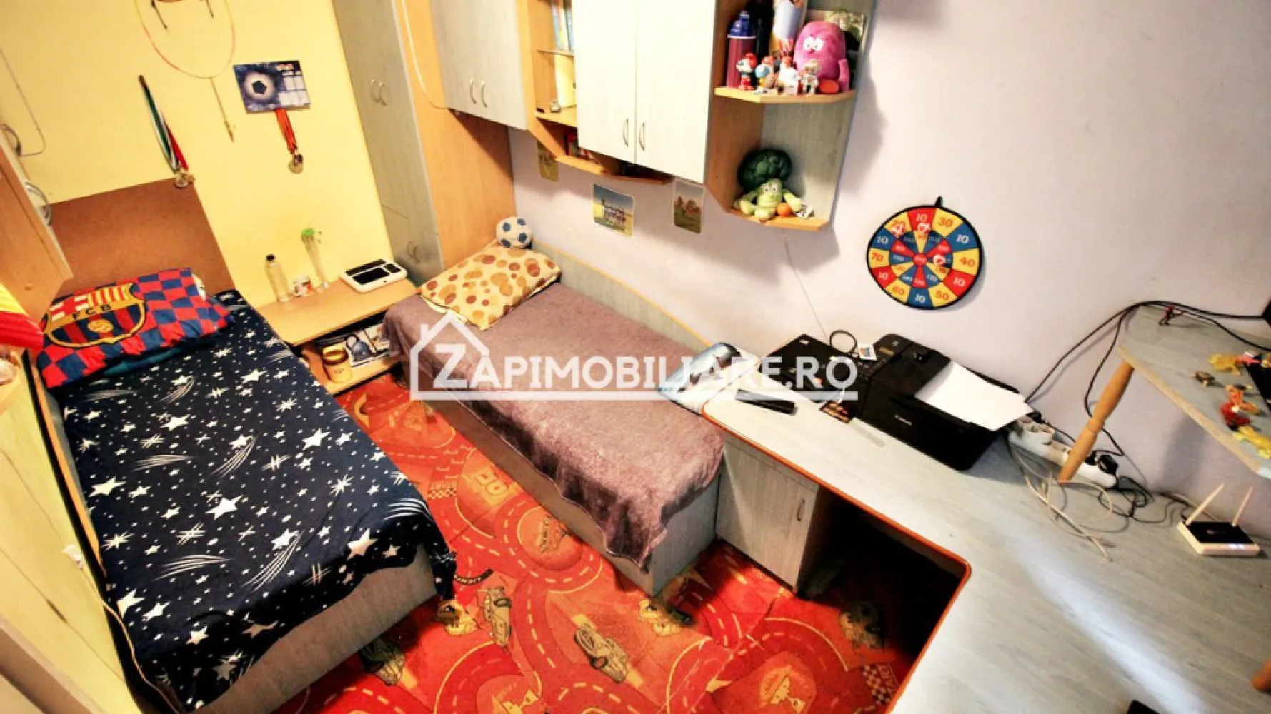 Apartament 2 camere, etaj 2, Targu Mures - Contact 0774048706 Bogdan
De vânzare apartament 2 camere semidecomandat confort 2, situat în cartierul ,Mureseni strada Resita in spate la Penny, suprafață utilă de 37 mp, situat la etajul 2 din 4 oferit de Zap Imobiliare 
Detalii: 
- 1 living, 1 dormitor, 1 bucătărie, 1 baie recent renovată,1 debara, 1 hol
- centrală termică, calorifere, geamuri termopan, ușă metalică.
- frigider.aragaz

Proprietatea se află într-o zonă cu un confort deosebit, datorită amplasării în imediata apropiere a tot ceea ce înseamnă viață modernă, și anume: mijloace de transport în comun, magazine, unități de învățământ de toate gradele, piață, parc, bănci, farmacii, s.a.
Locuința se vinde mobilată si utilată la pretul de 63000 euro negociabil .Comision ZERO 
-contact 0774048706 Bogdan
Dacă vă place această ofertă - sau pentru alte informații sunați la numărul de contact din anunț! 
Compania Zap Imobiliare vă pune la dispoziție toate informațiile, actele și documentele necesare alături de asistență și consiliere permanentă până la finalizarea achiziției imobiliare. Ne dorim să îți oferim cea mai plăcută experiență, îndeplinim vise cu pereți!