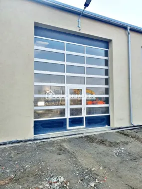 Hale la parter cu parcare privată 100 mp utili Budiului