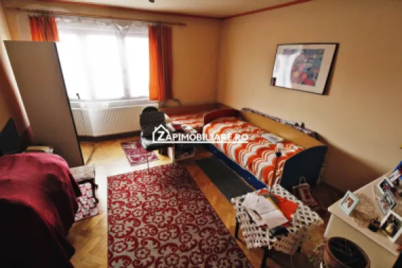 Central - Casa + Spatiu comercial stradal - Strada Predeal