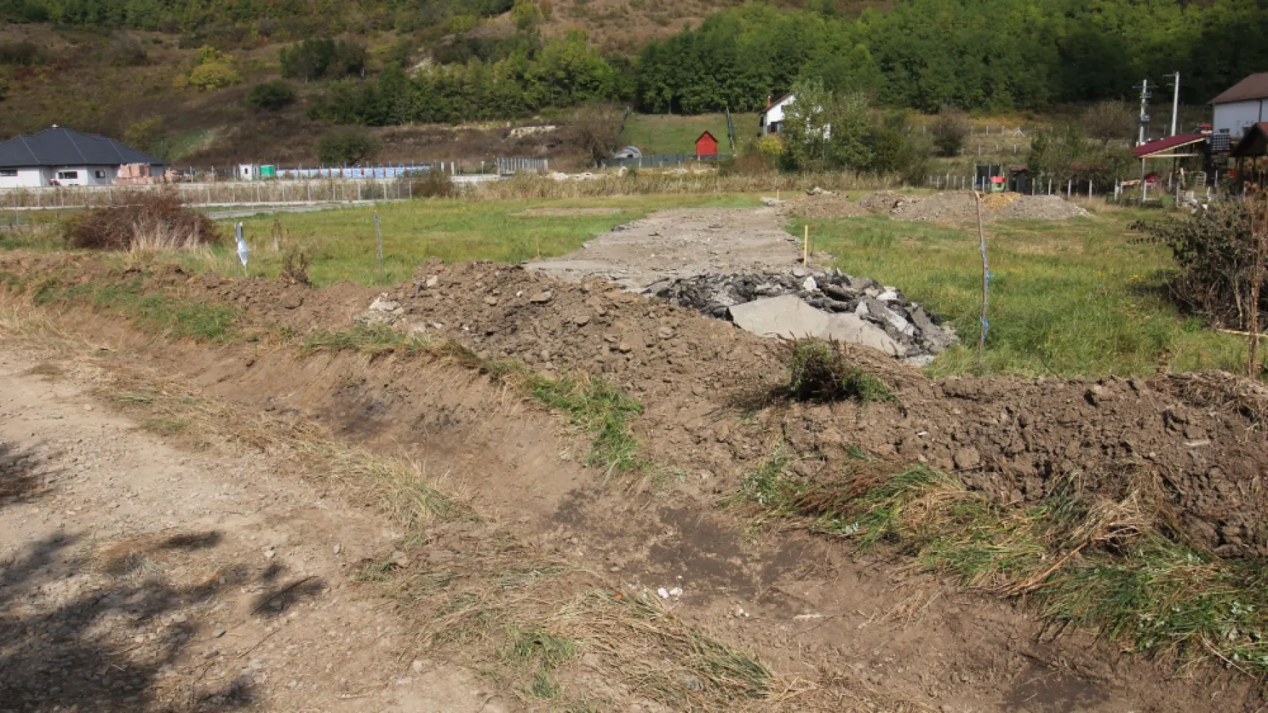 Teren 780 mp, Livezeni cu PUG aprobat recent,asfalt