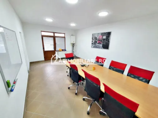 Spații de birouri si depozitare cu parcare