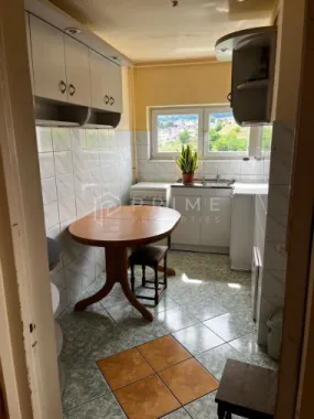 Apartament 3 camere luminos | Dâmbu Pietros,