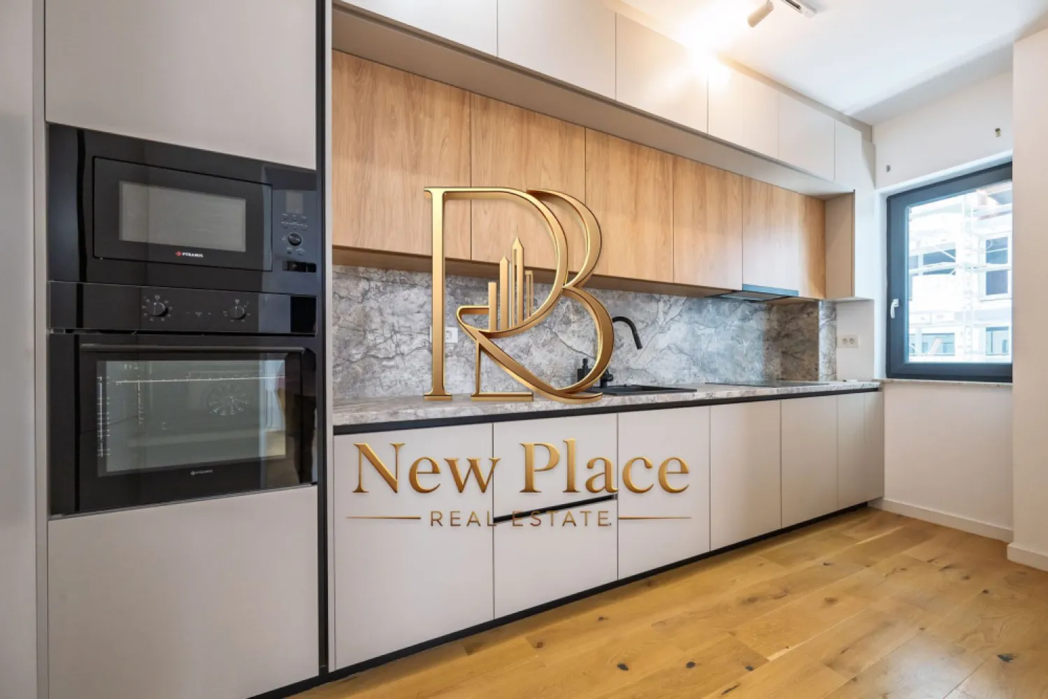 First Estate Pipera | Terase de 19 mp | Etaj intermediar | LUX - New Place Real Estate Company va propune spre inchiriere un apartament situat intr un Ansamblu rezidential dezvoltat in polul de business al Bucurestiului, un ansamblu care redefineste standardele de confort al locuintei, prin calitate si inovatie in constructie, finisaje superioare, compartimentari inteligente si solutii unice de eficientizare energetica.

Apartamentul este situat la Etajul 4/8 si are o suprafata utila totala de 92.70 mp (din care un balcon de 14.70 mp si inca unul de 4.20 mp), suprafata desfasurata astfel: living si dining cu suprafata de 23.00 mp, bucatarie semideschisa cu suprafata de 8.30 mp, dormitor matrimonial cu suprafata de 13.27 mp cu o baie proprie de 4.80 mp, dormitor secundar cu suprafata de 12.60 mp, baie cu suprafata de 3.70 mp si hol cu suprafata de 7.70.

Apartamentul dispune de un loc de parcare care se poate inchiria separat pentru suma de 70 Eur/Luna.

Acest ansamblu rezidential ofera INCALZIRE GRATUITA pentru toate apartamentele din ansamblu! Dispune de un sistem de pompe de caldura geotermala, precum si de un sistem de panouri fotovoltaice. Productia de energie asigurata de aceste sisteme, combinata cu o compartimentare inteligenta a apartamentelor, acopera atat incalzirea eficienta a locuintelor si spatiilor comune, precum si racirea pasiva (prin pardoseala). Costurile de incalzire sunt zero, avand in vedere ca productia de energie verde a ansamblului va avea un excedent anual de peste 50%. Incalzirea se realizeaza prin pardoseala si exista un sistem de monitorizare si control cu termostatare per apartament, cu multizonare in fiecare camera.

In ansamblu se afla doua parcuri verzi, proiectate meticulos pentru repaus si activitate fizica. Acestea ofera spatii pentru destindere, locuri de joaca pentru cei mici si echipamente de fitness pentru exercitii fizice in aer liber.

Finisajele de top completeaza calitatea constructiei, oferind un confort sporit rezidentilor ansamblului:
- Usi de intrare in cladire SCHUCO
- Usi de interior PORTA DOORS
- Lifturi de ultima generatie OTIS
- Usi de intrare in apartament GOLDEN DOOR
- Parchet triplu stratificat BARLINEK
- Tamplarie din PVC VEKA SOFTLINE82
- Gresie & faianta LA PAMESA / MARAZZI
- Obiecte sanitare DALET
- Baterii & accesorii de baie KLUDI
- Compartimentare interioara cu sistem din blocheți de ipsos KNAUF

Pentru mai multe detalii sau oferte similare, nu ezitati sa ne contactati.

Aceasta oferta apartine New Place Real Estate Company.