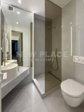 [VIDEO] CORTINA NORTH | Bucatarie inchisa [+21% TVA] Terasa 30 mp