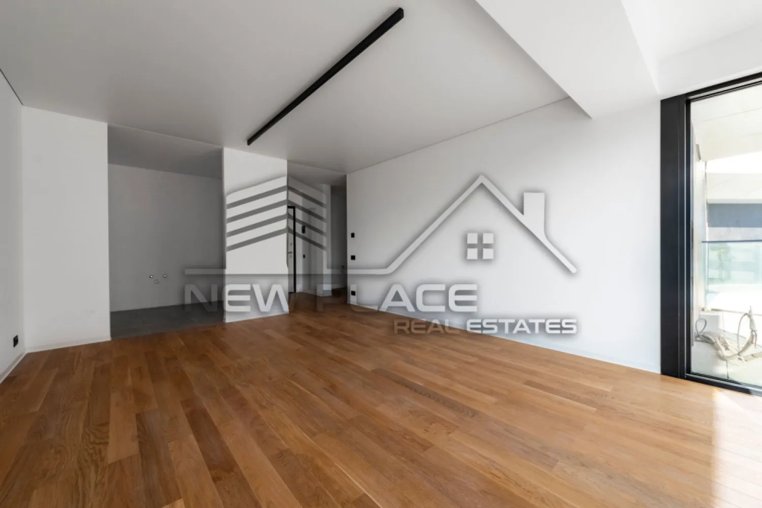 YachtKID | Terasa de 11,50 mp [+21% TVA] Bucatarie inchisa | LUX - New Place Real Estate Company va propune spre vanzare un apartament de 2 camere situat in zona de Nord a Bucurestiului - YachtKID.

Apartamentul este situat la Etajul 4, are o suprafata construita de 73,30 mp si suprafata utila totala de 63,90 mp, are vederea libera (orientare spre Vest), fiind compus din living de 22,70 mp, bucatarie inchisa de 5,10 mp, dormitor de 14,00 mp, baie de 4,60 mp, un hol cu o zona de depozitare de 6,00 mp si o terasa de 11,50 mp.

Separat se poate achizitiona un Loc de Parcare situat la subteranul imobilului.

YachtKID este un complex rezidential situat in partea de Nord a Bucurestiului, in apropierea principalelor puncte de interes din zona de Nord a capitalei. Aceasta zona este cunoscuta pentru spatiile verzi si pentru parcurile din zona, care ofera o oaza de liniste si faciliteaza apropierea de natura in mijlocul agitatiei urbane. Parcul Herastrau, Lacul Tei, Parcul Floreasca sau Parcul Circului sunt doar cateva dintre cele mai populare locuri de relaxare. Unul dintre cele mai mari avantaje ale zonei de Nord este accesibilitatea si usurinta cu care poți ajunge in orice parte a orasului. In aceasta zona se afla statii de metrou, cum ar fi: Aviatorilor si Pipera, care faciliteaza accesul rapid la alte zone din oras. De asemenea aici gasim unele dintre cele mai importante artere cum ar fi: DN1 sau Autostrada A3, care ofera acces rapid la iesirea din oras. In zona se afla cele mai importante centre de afaceri, precum si mall-uri, restaurante de top, gradinite si scoli recunoscute la nivel international: Promenada Mall, Baneasa Shopping City, City Gate, Tiriac Tower, Oracle.

YachtKID este una dintre cele mai bune optiuni pentru un stil de viata comod si confortabil. Beneficiile sunt multiple si acopera o gama larga de nevoi si preferinte. YachtKID include atat unitati rezidentiale, cat si spatii comerciale si de servicii, numeroase facilitati precum spatii verzi, servicii de concierge, vederi panoramice, piscine infinity si parcare subterana dotata cu statii de incarcare electrica.

Finisajele premium, materialele de calitate superioara cat si tehnologia de ultima generatie folosita reprezinta un aspect important al alegerii achiziționarii unui imobil in YachtKID. Cladirea este finisata cu cele mai bune materiale si proiectata pentru a oferi exeperianta locuirii la un nivel inalt, care se diferentiaza prin detalii si design unic. Acest lucru garanteaza nu numai confortul si siguranta, ci si economii semnificative la facturile utilitatilor individuale cat si colective. Elementele decorative pentru intradosul balcoanelor sunt o premiera, fiind realizate din materiale compozite avansate, o abordare unica pe piata din Romania. Structura de rezistenta din beton armat este realizata prin utillizarea tehnologiilor de post-tensionare, respectand cele mai exigente normative. Pereții dintre apartamente sunt construiți din zidarie confinata. La fatada cladirii s-a folosit un sistem de fatade ventilate de ultima generatie cu tehnologii de sigilare și etanseizare la aer, apa si vant.

Pentru mai multe detalii, nu ezitati sa ne contactati.

Aceasta oferta apartine New Place Real Estate Company.