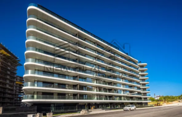 YachtKID | Terasa de 11,50 mp [+21% TVA] Bucatarie inchisa | LUX