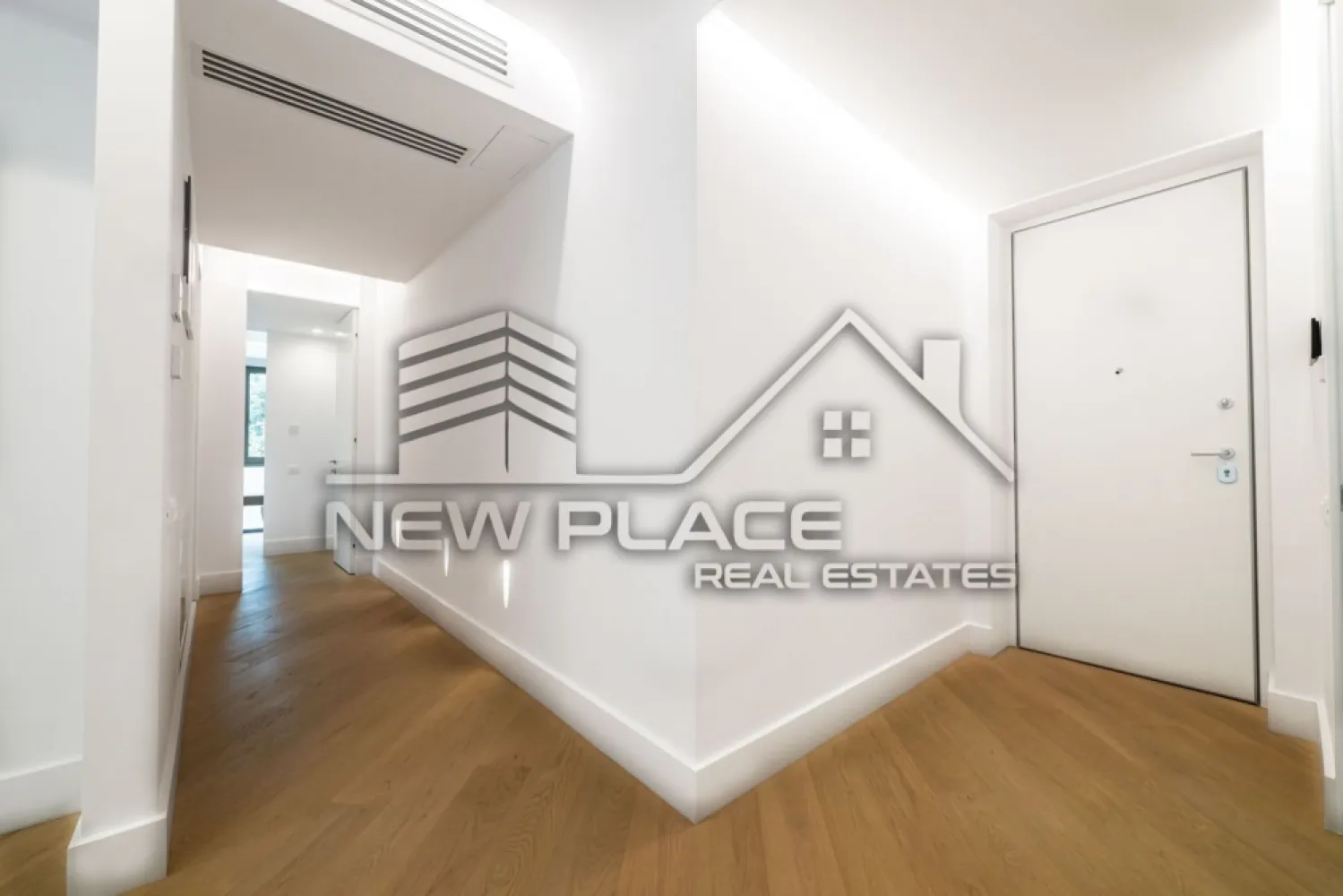 IANCU NICOLAE | Apt exclusivist [+21% TVA] Terasa de 39.7 | Lux - New Place Real Estate Company va propune spre vanzare un apartament exclusivist situat intr un complex rezidential premium, localizat in zona de Nord a capitalei - Iancu Nicolae.

Apartamentul este situat la Etajul 1, are o suprafata construita de 125.60 mp si o suprafata utila totala de 106.00 mp, fiind compus din: living cu bucatarie si dining de 26.70 mp, dormitor matrimonial de 15.00 mp cu baie proprie de 4.00 mp, dormitor secundar de 12.50 mp, baie de serviciu de 4.00 mp, hol de 4.10 mp si o terasa de 39.70 mp.

Ansamblul rezidential din care face parte apartamentul propune un concept de locuire exclusivist caracterizat prin finisaje si dotari high-end adaptate trendurilor pietei imobiliare din marile capitale ale lumii.

Conceptul de modern living inseamna sa te bucuri cat mai mult de timpul tau liber. Iar acest lucru incepe acasa. Pentru aceasta viziune ansamblul ia in calcul fiecare parametru al unui stil de viata exclusivist, de la finisajele si dotarile high-end pana la locatie si arhitectura.

Finisaje și dotari
- Fatada ventilata cu placi ceramice Florim
- Tamplarie din aluminiu Schuco cu geam tripan
- Climatizare LG cu control individual a temperaturii
- Usi de acces cu sistem de siguranta
- Control acces cu sistem videointerfon
- Usi interioare tip Filomuro
- Parchet din lemn cu incalzire in pardoseala
- Placari ceramice Florim
- Obiecte sanitare Daniel Rubinetterie
- Incalzire centralizata cu contorizare individuala
- Parcare subterana pe 3 niveluri
- Gradini si spatii verzi

Pentru mai multe detalii sau oferte similare, nu ezitati sa ne contactati.

Aceasta oferta apartine New Place Real Estate Company.