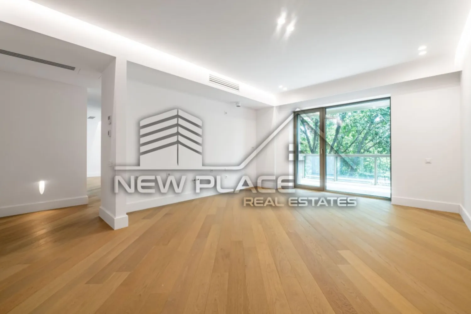 IANCU NICOLAE | Apt exclusivist [+21% TVA] Terasa 14.8 | Ultra Lux - New Place Real Estate Company va propune spre vanzare un apartament exclusivist situat intr un complex rezidential premium, localizat in zona de Nord a capitalei - Iancu Nicolae.

Apartamentul este situat la Etajul 3, are o suprafata construita de 95.60 mp si o suprafata utila totala de 79.00 mp, fiind compus din: living cu bucatarie si dining de 28.00 mp, dormitor matrimonial de 14.60 mp cu baie proprie de 3.90 mp, dormitor secundar de 10.10 mp, baie de serviciu de 3.60 mp, hol de 4.00 mp si o terasa de 14.80 mp.

Ansamblul rezidential din care face parte apartamentul propune un concept de locuire exclusivist caracterizat prin finisaje si dotari high-end adaptate trendurilor pietei imobiliare din marile capitale ale lumii.

Conceptul de modern living inseamna sa te bucuri cat mai mult de timpul tau liber. Iar acest lucru incepe acasa. Pentru aceasta viziune ansamblul ia in calcul fiecare parametru al unui stil de viata exclusivist, de la finisajele si dotarile high-end pana la locatie si arhitectura.

Finisaje și dotari
- Fatada ventilata cu placi ceramice Florim
- Tamplarie din aluminiu Schuco cu geam tripan
- Climatizare LG cu control individual a temperaturii
- Usi de acces cu sistem de siguranta
- Control acces cu sistem videointerfon
- Usi interioare tip Filomuro
- Parchet din lemn cu incalzire in pardoseala
- Placari ceramice Florim
- Obiecte sanitare Daniel Rubinetterie
- Incalzire centralizata cu contorizare individuala
- Parcare subterana pe 3 niveluri
- Gradini si spatii verzi

Pentru mai multe detalii sau oferte similare, nu ezitati sa ne contactati.

Aceasta oferta apartine New Place Real Estate Company.