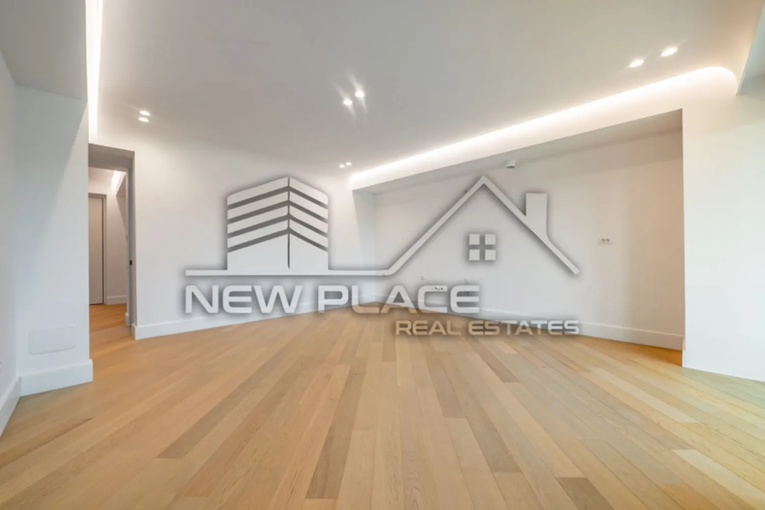 IANCU NICOLAE | Apt exclusivist [+21% TVA] Terasa 23.8 | Ultra Lux - New Place Real Estate Company va propune spre vanzare un apartament exclusivist situat intr un complex rezidential premium, localizat in zona de Nord a capitalei - Iancu Nicolae.

Apartamentul este situat la Etajul 3, are o suprafata construita de 122.10 mp si o suprafata utila totala de 103.10 mp, fiind compus din: living cu bucatarie si dining de 29.80 mp, dormitor matrimonial de 17.80 mp cu baie proprie de 3.70 mp, dormitor secundar de 13.40 mp, baie de serviciu de 6.00 mp, hol de 8.60 mp si o terasa de 23.80 mp.

Ansamblul rezidential din care face parte apartamentul propune un concept de locuire exclusivist caracterizat prin finisaje si dotari high-end adaptate trendurilor pietei imobiliare din marile capitale ale lumii.

Conceptul de modern living inseamna sa te bucuri cat mai mult de timpul tau liber. Iar acest lucru incepe acasa. Pentru aceasta viziune ansamblul ia in calcul fiecare parametru al unui stil de viata exclusivist, de la finisajele si dotarile high-end pana la locatie si arhitectura.

Finisaje și dotari
- Fatada ventilata cu placi ceramice Florim
- Tamplarie din aluminiu Schuco cu geam tripan
- Climatizare LG cu control individual a temperaturii
- Usi de acces cu sistem de siguranta
- Control acces cu sistem videointerfon
- Usi interioare tip Filomuro
- Parchet din lemn cu incalzire in pardoseala
- Placari ceramice Florim
- Obiecte sanitare Daniel Rubinetterie
- Incalzire centralizata cu contorizare individuala
- Parcare subterana pe 3 niveluri
- Gradini si spatii verzi

Pentru mai multe detalii sau oferte similare, nu ezitati sa ne contactati.

Aceasta oferta apartine New Place Real Estate Company.