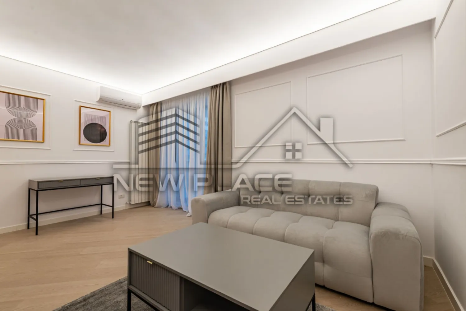 CORTINA NORTH | Apartament exclusivist [+21% TVA] Terasa 30 mp | LUX - New Place Real Estate Company va propune spre vanzare un apartament situat intr-un complex rezidential exclusivist din zona Aviatiei-Pipera si anume CORTINA NORTH. Cu o amplasare de exceptie in Nordul capitalei, acest ansamblu este unul grandios, cu caracteristici unice imbinate pentru un stil de viata complet, confortabil si activ!

Apartamentul este situat la Etajul 2, are o suprafata construita de 124.73 mp si suprafata utila totala de 101.38 mp, are orientare spre Est, fiind compus din living de 18,48 mp, bucatarie inchisa de 9,60 mp, un dormitor matrimonial de 14,29 mp cu baie proprie de 5,52 mp, un al doilea dormitor de 12,52 mp - care este transformat in dressing, baie de serviciu de 3,20 mp, hol de 8,44 mp si o terasa de 29,33 mp.

Separat se poate achizitiona si un loc de parcare situat la subteranul imobilului la pretul de 15,000 Eur + TVA.

Ansamblul Cortina North completeaza stilul de viata activ, sanatos si securizat cu o gama variata de facilitati: centru fitness, bazin de inot, peste 1,5 km pista de alergare, calitatea aerului data de peste 10,000 mp de spatii verzi, galerii comerciale dedicate, parcari private subterane si supraterane si acces controlat.

FINISAJE:
- Fatada ventilata;
- Tamplarie PVC Schuco cu geam tripan termoizolant;
- Ceramica Porcelanosa;
- Obiecte sanitare Daniel Rubinetterie;
- Parchet calitate superioara;
- Usi de intrare securizate Pinum;
- Usi interioare Filomuro.

DOTARI:
- Centrala termica Ariston individuala cu gaz;
- Aer conditionat tip multisplit;
- Videointerfon;
- Utilitati „ready to use” (racorduri individuale la gaze, curent electric, apa curenta);
- Aparatura electrica si cablaje pregatite pentru conexiunea TV si internet;
- Ascensoare – Cate doua pe fiecare tronson.

Pentru mai multe detalii sau oferte similare, nu ezitati sa ne contactati.

Aceasta oferta apartine New Place Real Estate Company