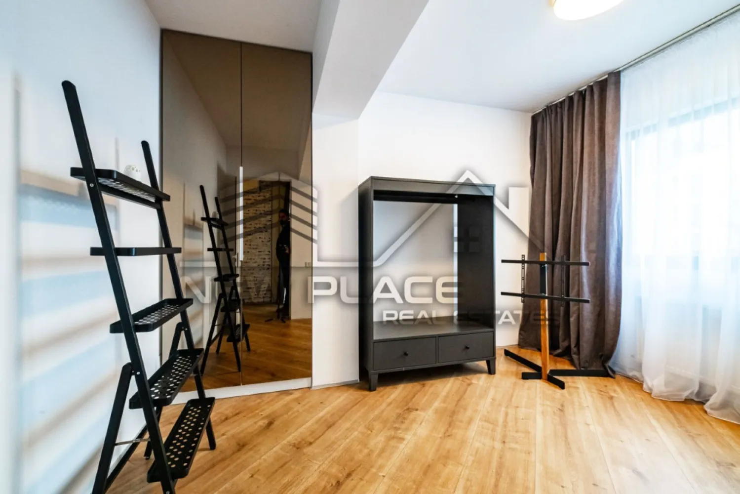 [VIDEO] 4City North | Apt exclusivist | Vedere curtea interioara | Lux