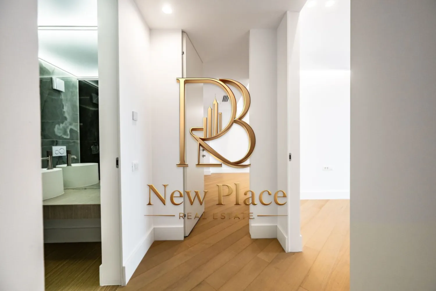 IANCU NICOLAE | 2,500 Eur/mpc [+21% TVA] Ultra Lux | Terasa de 25.3 mp