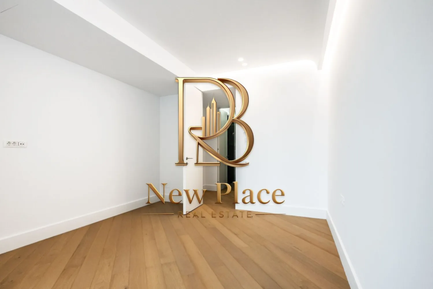IANCU NICOLAE | 2,500 Eur/mpc [+21% TVA] Ultra Lux | Terasa de 25.3 mp