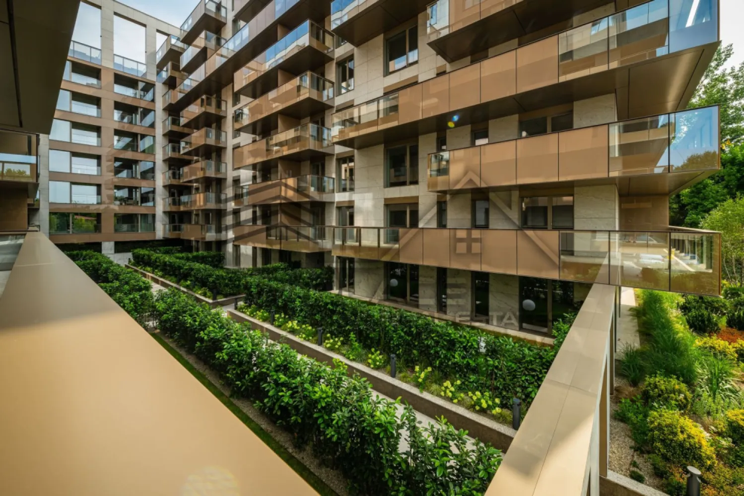 IANCU NICOLAE | Apt exclusivist [+21% TVA] Terasa de 39.7 | Lux