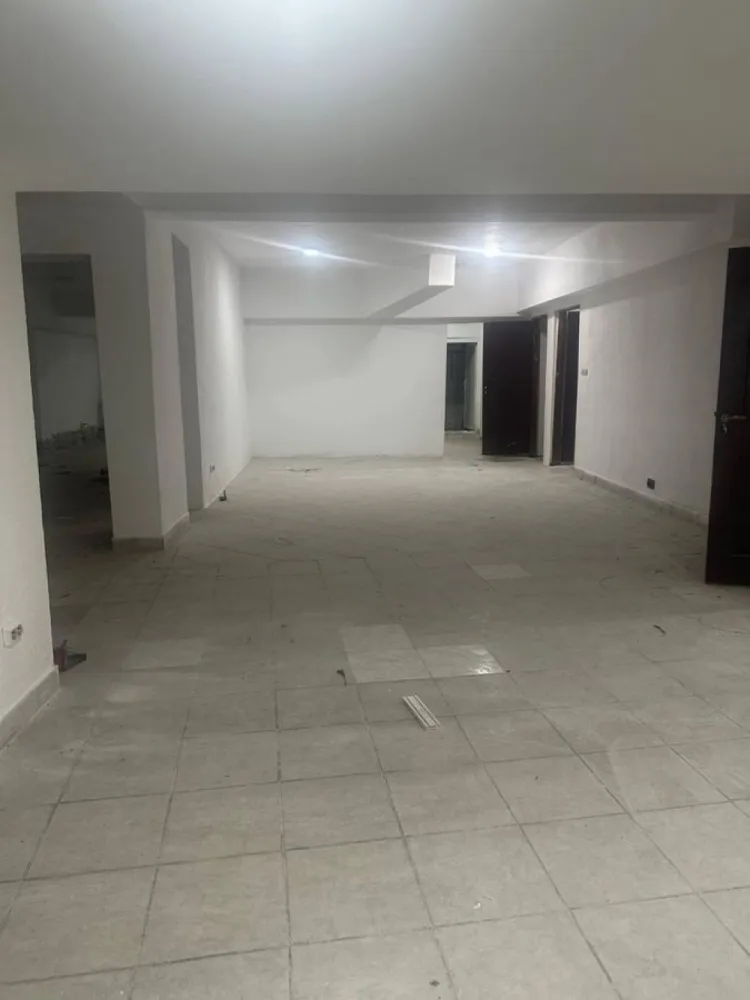 BRASADAS închiriază vila cu 20 camere in zona Bucur Obor. - Agenția imobiliara BRASADAS închiriază în zona Bucur Obor vila demisol+parter+3 etaje, 20 de camere cu baie proprie, pretabil hotel, clinica medicala, homecare,
Pentru mai multe oferte accesați www.brasadas.com.