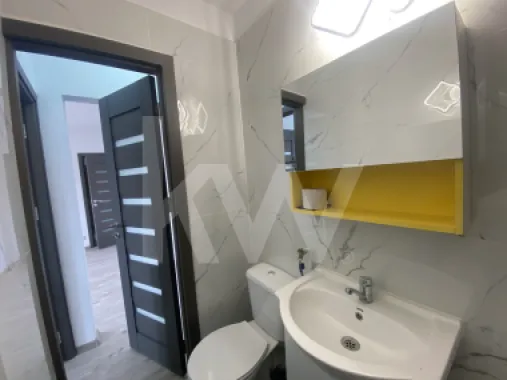 Apartament 2 camere renovat balcon 75500 € Ideal Locuinta - Investitie