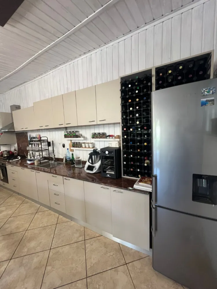 EXCLUSIVITATE – Vila eleganta, complet mobilata, aproape de Parcul Sub Arini – 793.000 euro