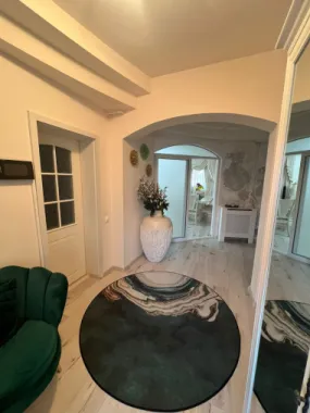EXCLUSIVITATE – Vila eleganta, complet mobilata, aproape de Parcul Sub Arini – 793.000 euro