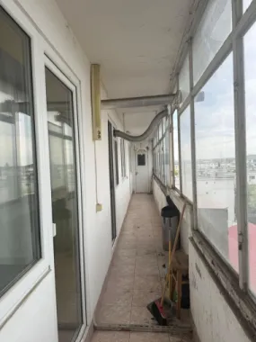 De vanzare apartament cu 4 camere, Dunarea Mall, 89.000 euro