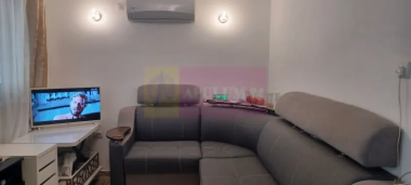 Săbăreni, casă 2 camere, baie, bucătărie, terasă, magazie