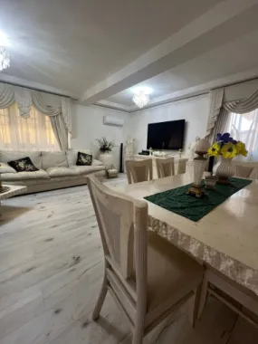 EXCLUSIVITATE – Vila eleganta, complet mobilata, aproape de Parcul Sub Arini – 793.000 euro