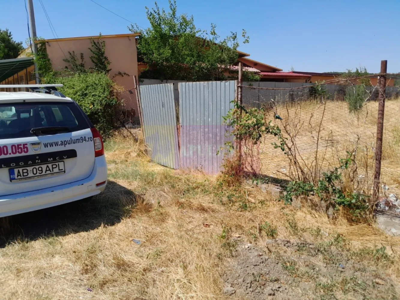Teisori (Giurgiu) - teren 1800 mp de vanzare - Compania imobiliara Apulum94 are placerea de a va propune spre vanzare un teren de 1800 mp situat in sat Teisori, deschidere 20 ml.

Terenul este intravilan si este pretabil pentru multiple variante.

Utilitatile sunt prezente langa teren.

Pentru mai multe detalii despre oferta prezentata sau alte oferte similare, astept cu maxim interes sa ma contactati la numarul de telefon din anunt sau pe Whatsapp

Cu respect,

Agent Imobiliar Aurelian Popescu / 0.7.3.3.6.8.3.4.5.6.

Apulum94 – Un partener de cursa lunga!